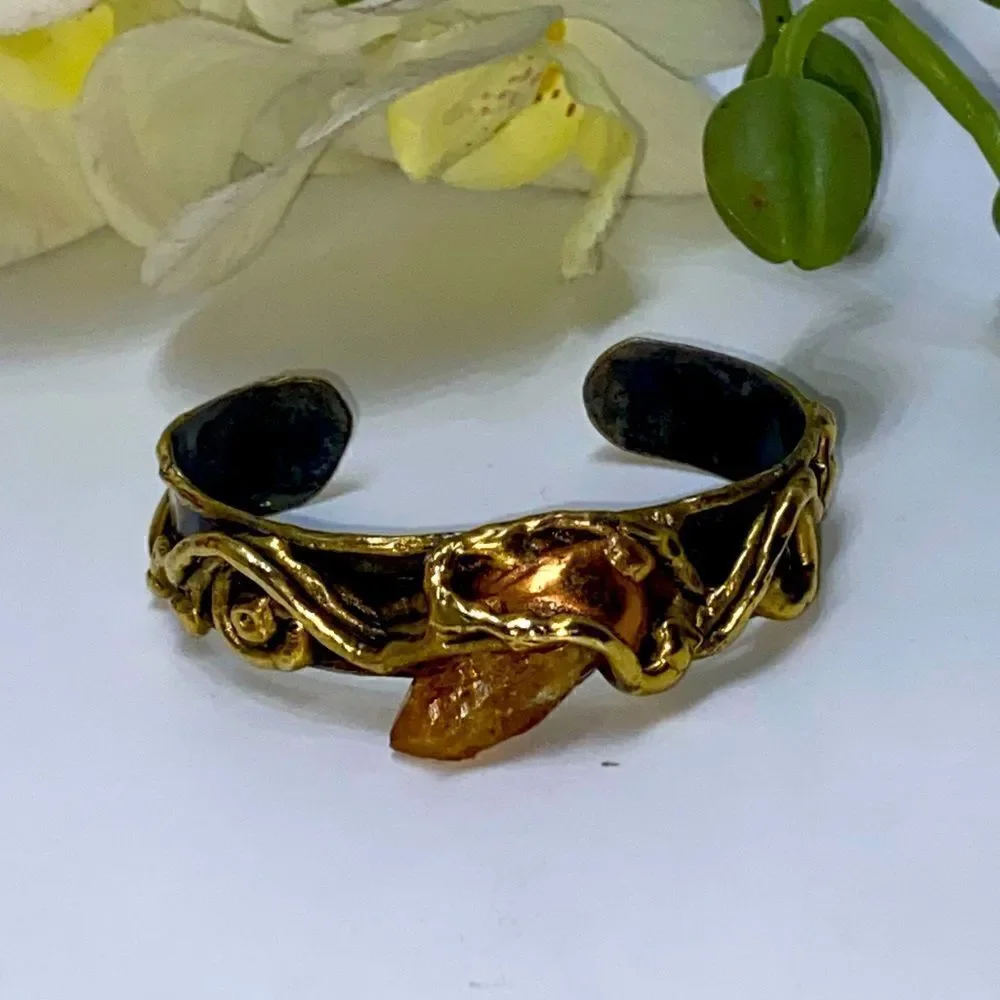 Carvalhu’s Natural Amber Cuff Bracelet - Picture 5 of 6